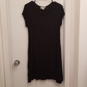 Black flowy tshirt dress